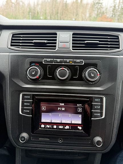 Volkswagen Caddy 17 of 19