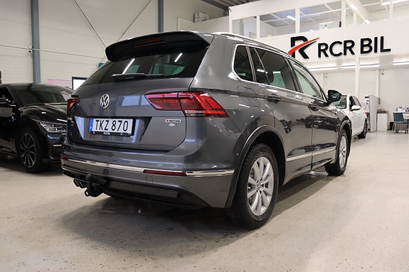 Volkswagen Tiguan 5 of 25