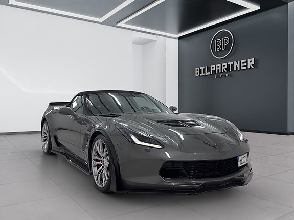 Chevrolet Corvette 3 of 17