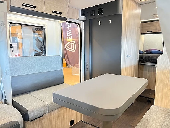 Sun Living S 72 DC / DEMOPRIS (Taksäng+Queenbed+TRUMA+3500kg) 13 of 30