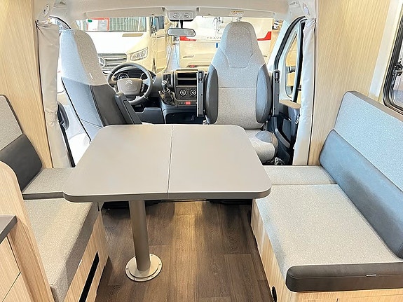 Sun Living S 72 DC / DEMOPRIS (Taksäng+Queenbed+TRUMA+3500kg) 24 of 30
