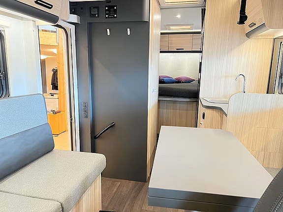 Sun Living S 72 DC / DEMOPRIS (Taksäng+Queenbed+TRUMA+3500kg) 14 of 30