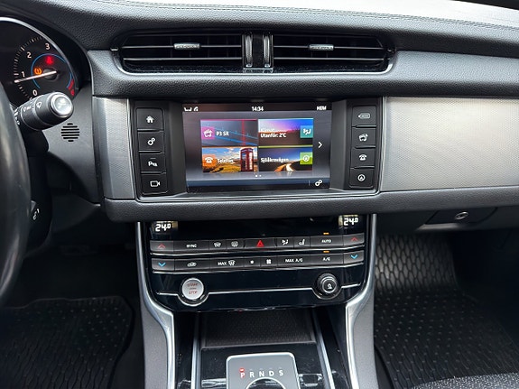 Jaguar XF 14 of 15