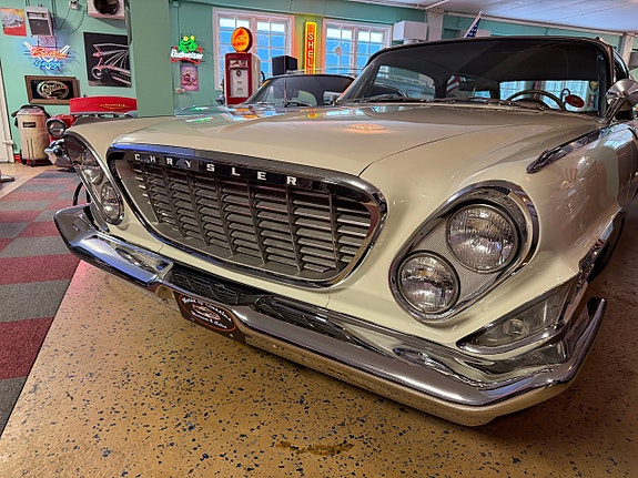 Chrysler New Yorker 9 of 25