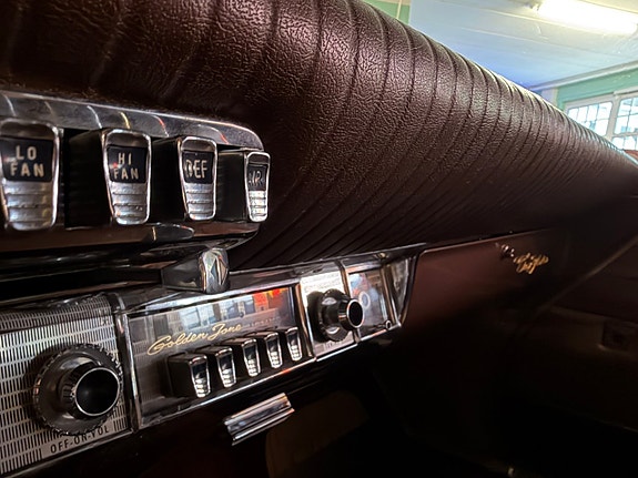 Chrysler New Yorker 17 of 25