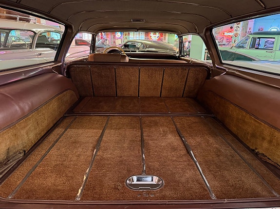 Chrysler New Yorker 19 of 25