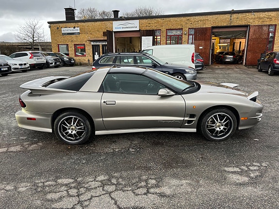 Pontiac Firebird 5 of 5