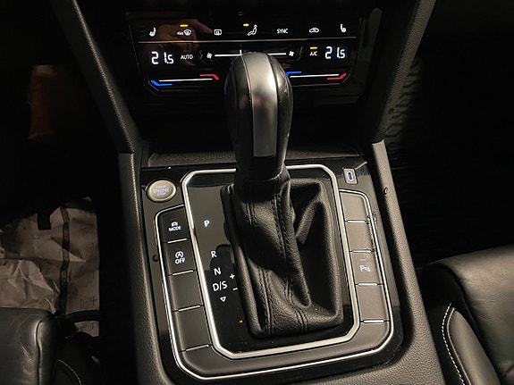 Volkswagen Passat 16 of 20