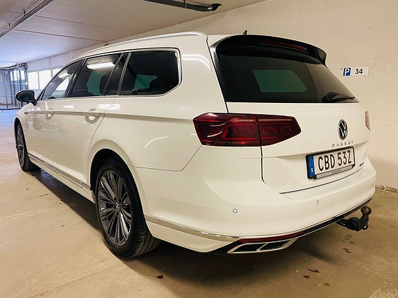 Volkswagen Passat 3 of 20
