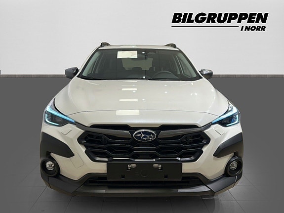 Subaru Crosstrek 2 of 5