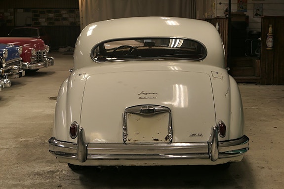 Jaguar Mark IX 7 of 22