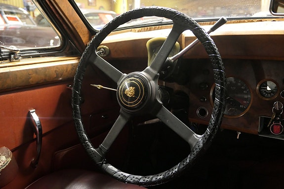 Jaguar Mark IX 15 of 22