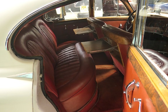 Jaguar Mark IX 18 of 22