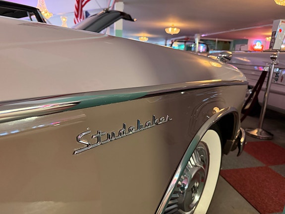 Studebaker Golden Hawk 5 of 27