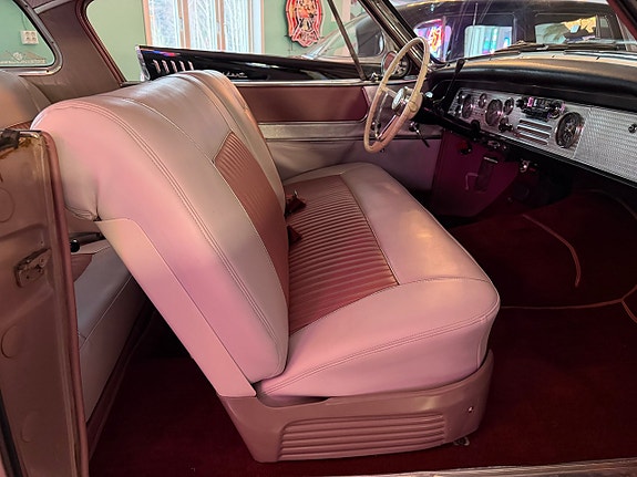 Studebaker Golden Hawk 22 of 27