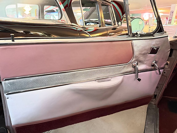 Studebaker Golden Hawk 10 of 27
