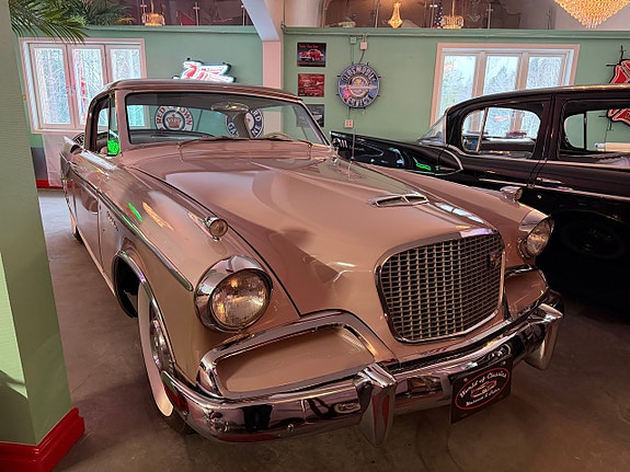 Studebaker Golden Hawk 7 of 27