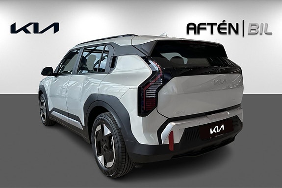 Kia EV3 7 of 21