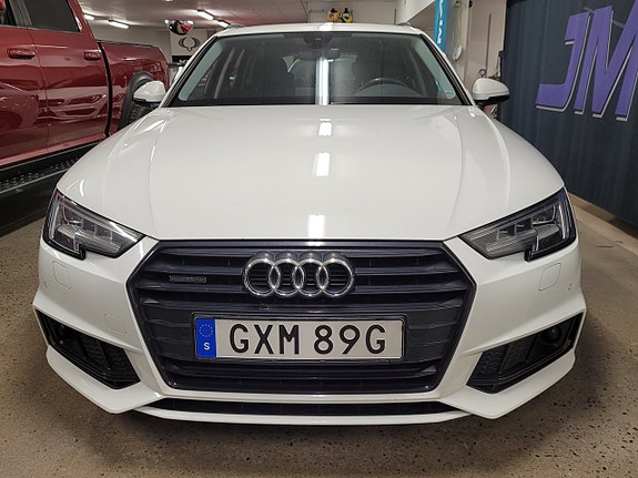 Audi A4 3 of 19