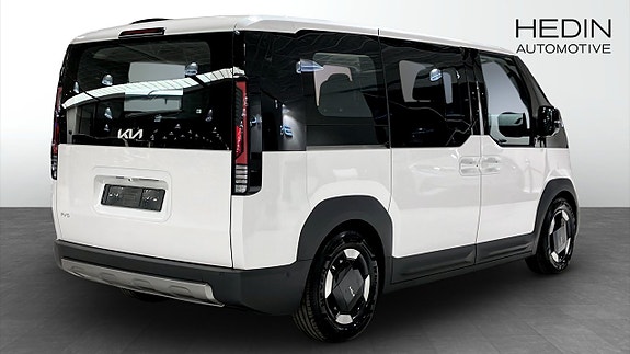 Kia PV5 2 of 9
