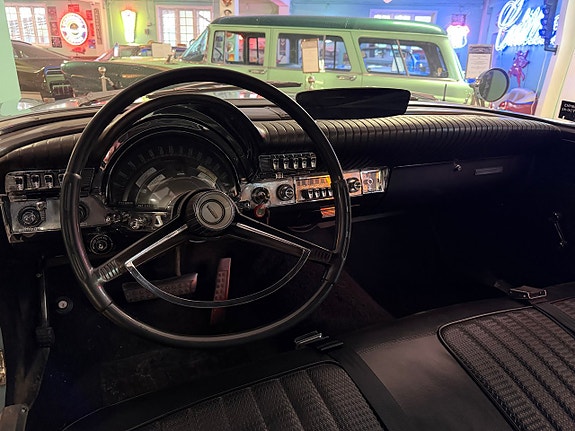 Chrysler Newport 17 of 26