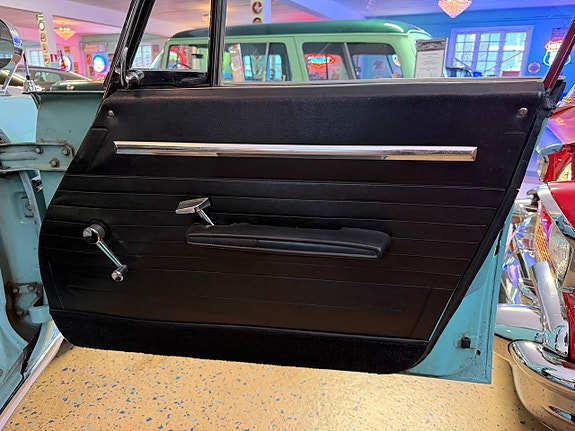 Chrysler Newport 22 of 26