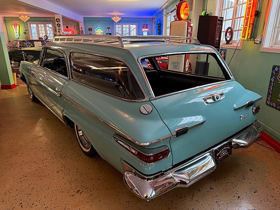 Chrysler Newport 10 of 26
