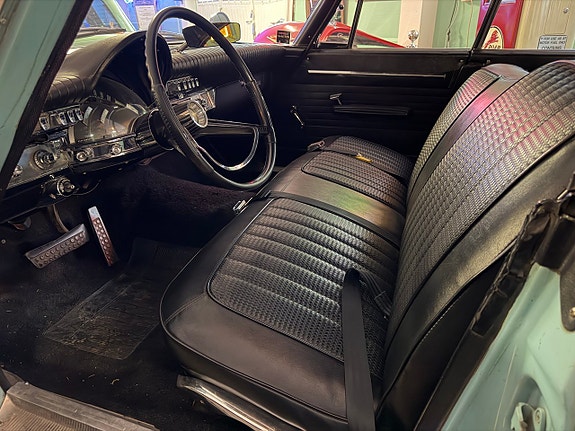 Chrysler Newport 13 of 26