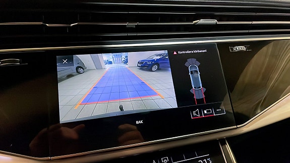 Audi Q8 15 of 17