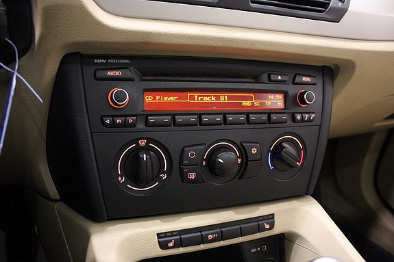 BMW X1 24 of 30