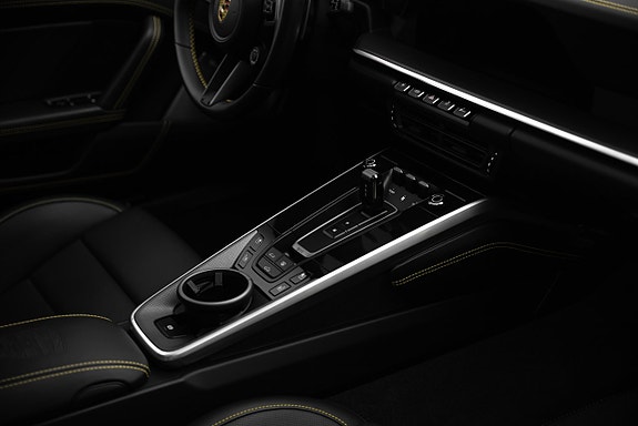 Porsche 911 8 of 22