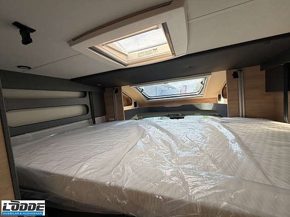Knaus L!VE WAVE PLATINUM SELECTION 650 MEG 14 of 14