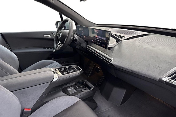 BMW iX 7 of 22