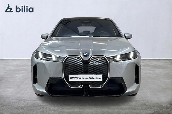 BMW iX 6 of 22