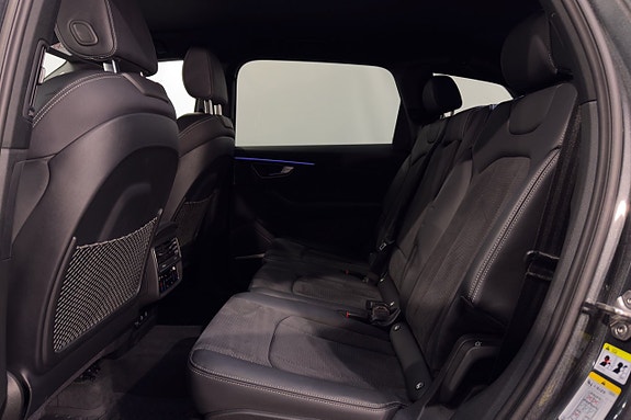 Audi SQ7 24 of 27