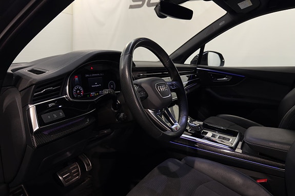 Audi SQ7 10 of 27