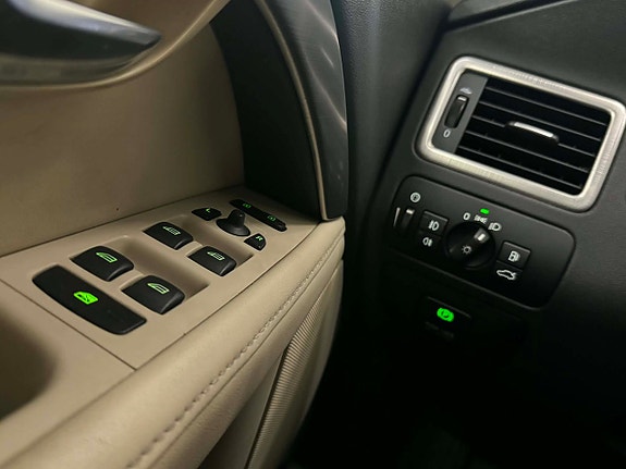 Volvo V70 15 of 17