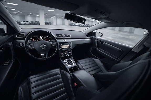 Volkswagen Passat 3 of 5