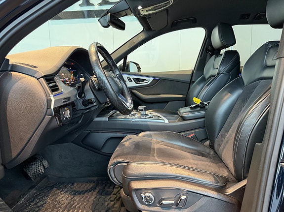 Audi Q7 7 of 15