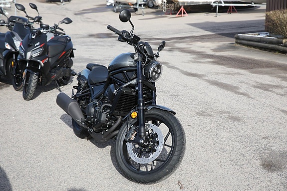 Honda CMX1100 Rebel DCT 2 of 5