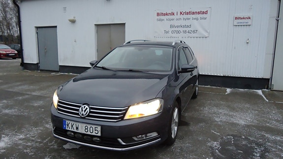 Volkswagen Passat 2 of 5