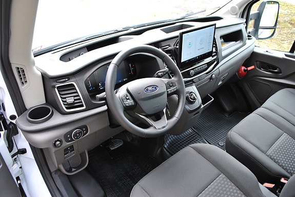Ford Transit 23 of 23