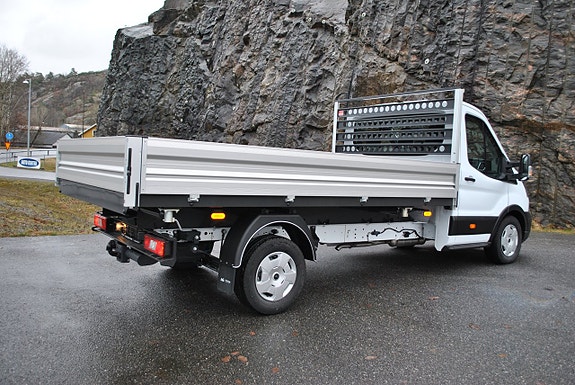 Ford Transit 5 of 5