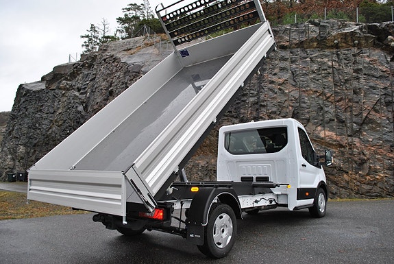 Ford Transit 3 of 5