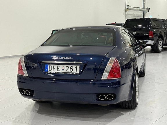 Maserati Quattroporte 3 of 5