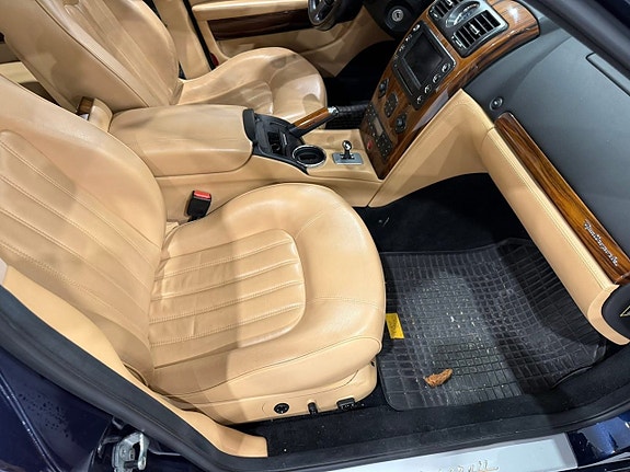 Maserati Quattroporte 23 of 27