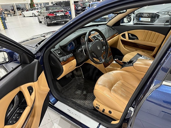 Maserati Quattroporte 17 of 27