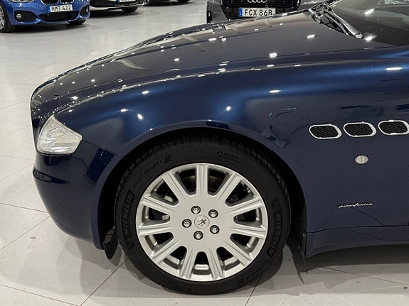 Maserati Quattroporte 12 of 27