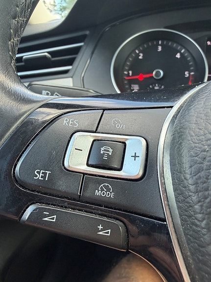 Volkswagen Passat 20 of 26