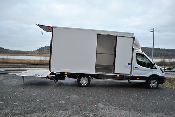 Ford Transit 3 of 5